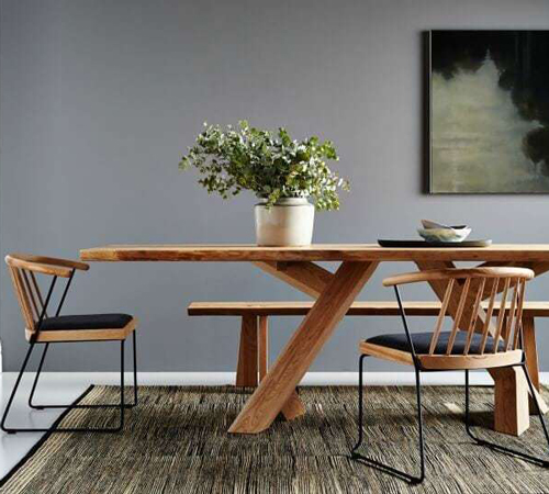 This Japanordic style dining table and chairs demonstrates Japanese and Scandinavian design principles.