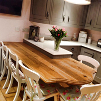This dining table literally fits well into a traditional kitchen.