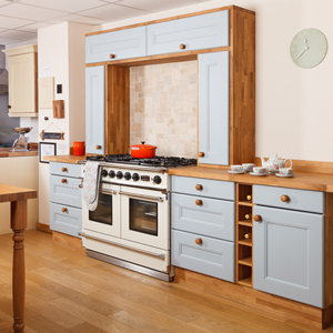 Use bridging units to frame your splashback, and create lots of additional storage space in your solid wood kitchen.