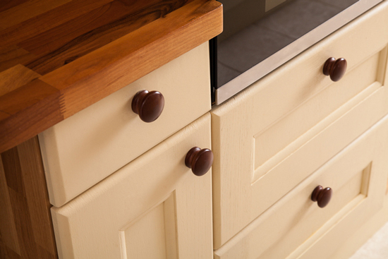 Buy kitchen doors from Solid Wood Kitchen Cabinets to give your kitchen a quick refresh!
