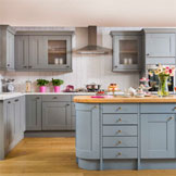Choosing the Right Colour for your Solid Oak Kitchen
