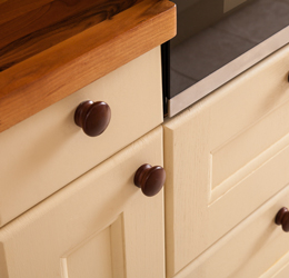 Superb solid oak door and drawer frontals, in a range of beautiful finishes
