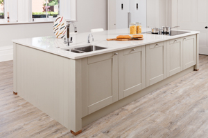 Kitchen islands are a freestanding arrangement within oak kitchens.