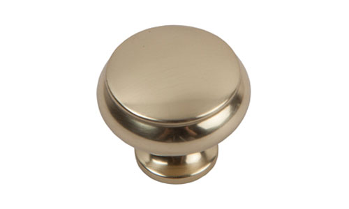 Brass knobs are perfect for traditional kitchens and cleaning them could not be simpler.