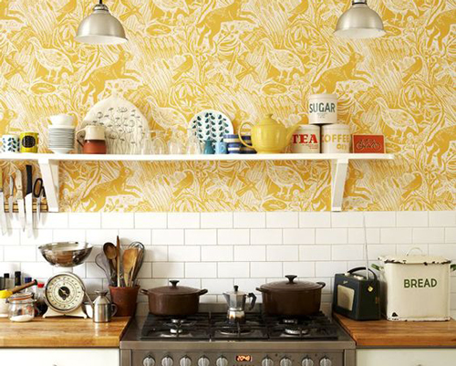 This yellow wildlife themed wallpaper works particularly well in a traditional style kitchen.