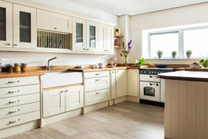 Choose between a single and double Belfast sink – a stunning complement to solid wood worktops.
