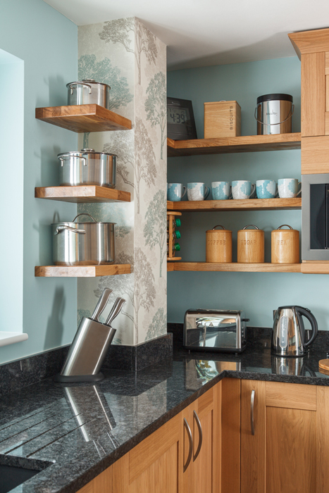 5 Reasons To Use Open Kitchen Shelving, How Much Space Between Kitchen Shelves